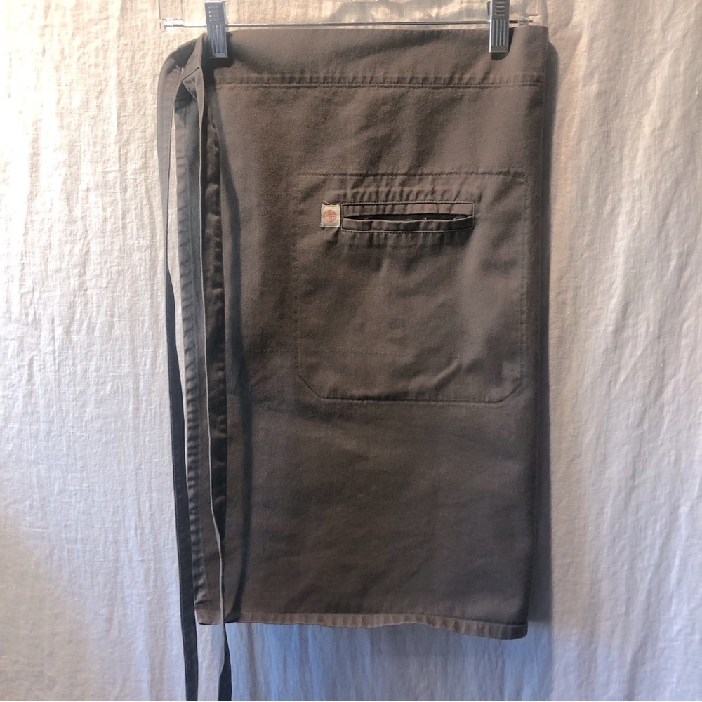 Finery cotton canvas chefs apron with front pocket waist  wrap style one size